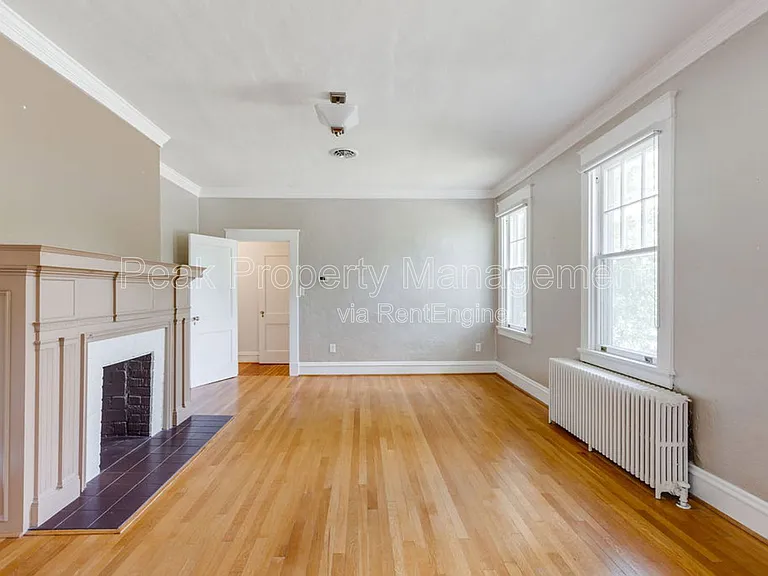 1404 Wilmington Ave W #B — Photo 6