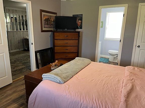 4th image of 2399 Jock Rd