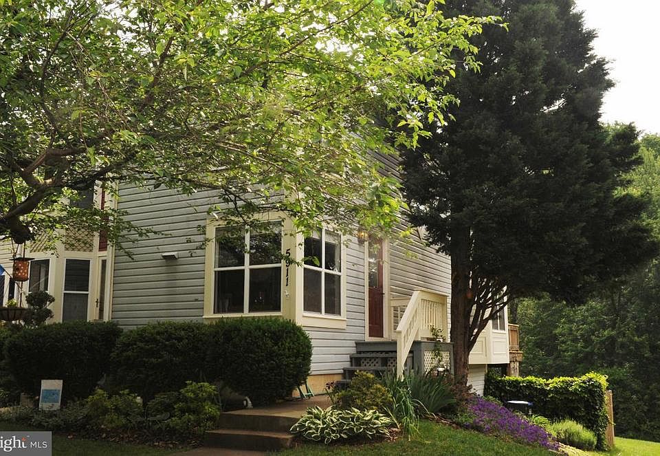 1st image of 5911 Dungeness Ln
