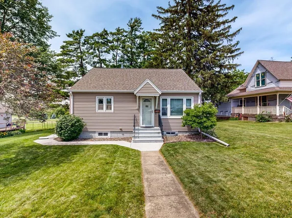 407 Main St S, Stewartville, MN 55976