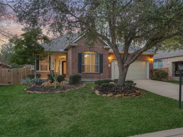 28 Misty Hbr E, Montgomery, TX 77356