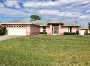 411 SE 15th Ter, Cape Coral, FL 33990