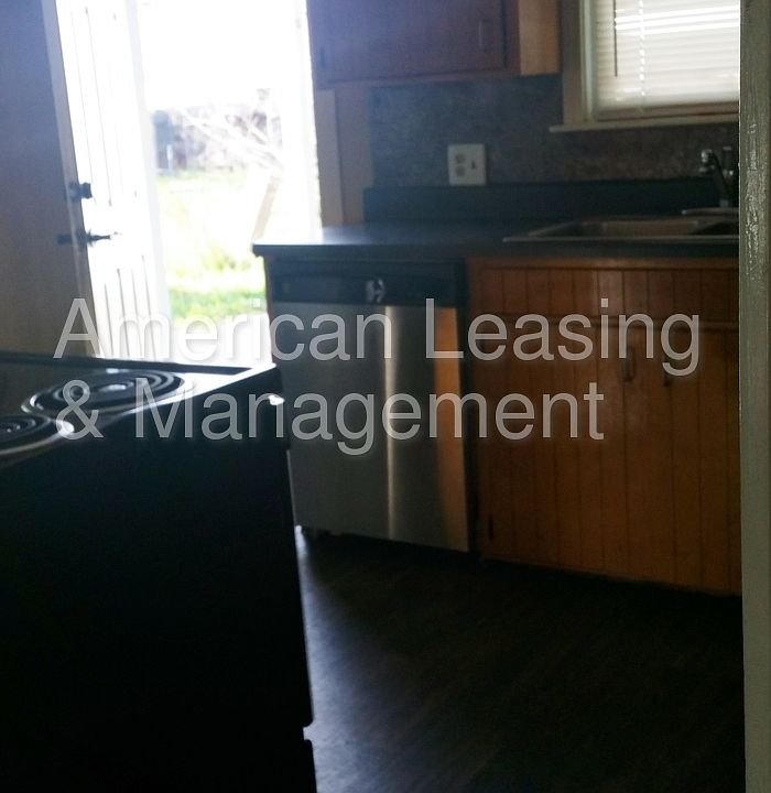 2nd image of 3800 Kinard Ave