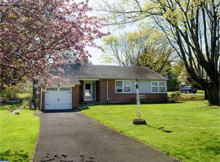 510 W Heather Rd, Oreland, PA 19075