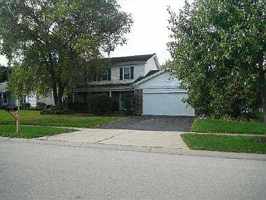 725 Tanglewood Dr photo 1