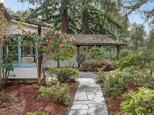 301 La Espiral, Orinda, CA 94563