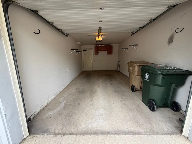 635 E Dayton St — Photo 15
