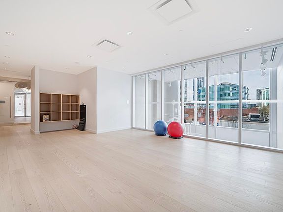3rd image of 6000 McKay Ave #2308