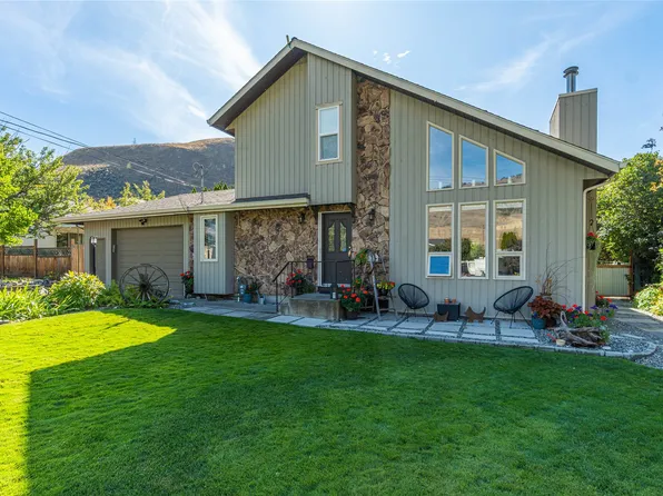 2653 Sunset Dr, Kamloops, BC V2C 4K4