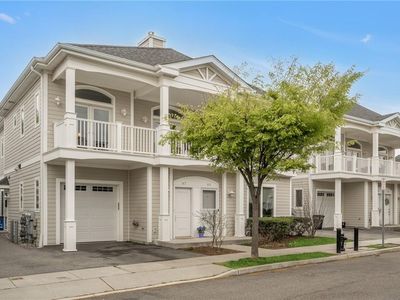 67 Island Point, Bronx, NY, 10464