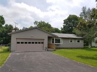 96 N Greece Rd, Hilton, NY 14468