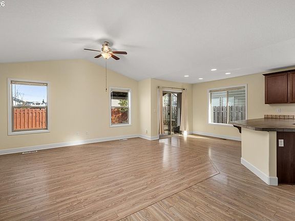 5th image of 3614 Sweetwater Ave