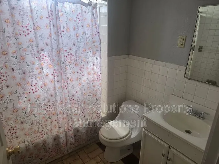 3816 Upper #Unit — Photo 7