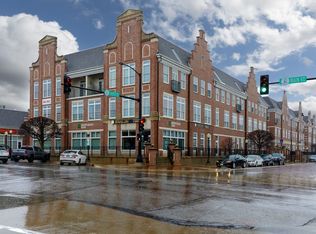 700 Main St, Pella, IA
