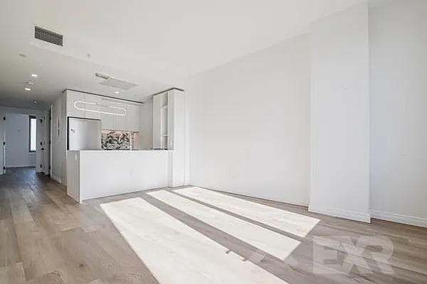 Rented by EXR | media 1