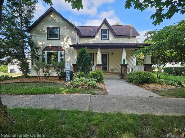 6053 3rd St, Mayville, MI 48744