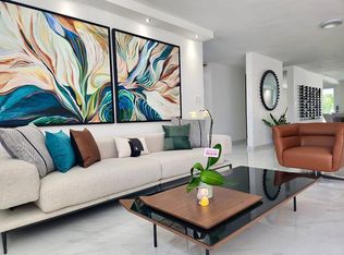 4 Street Urb Estancias De San Fernando #A43, Carolina, PR 00985