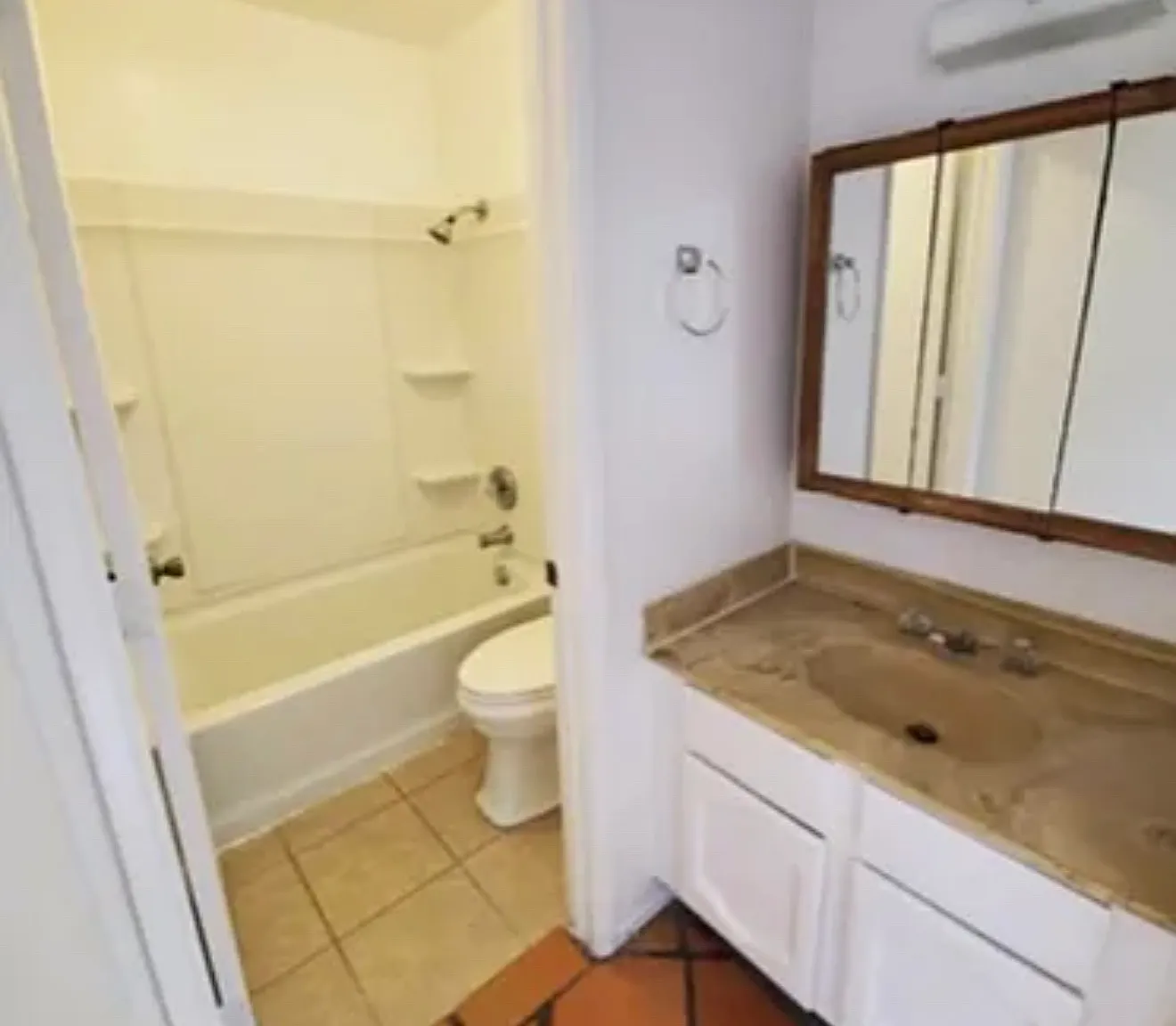 1057 E Halcyon Rd — Photo 4