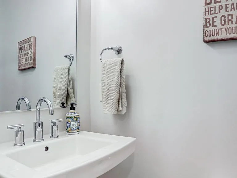 1638 Trinidad Ave NE #2 — Photo 14