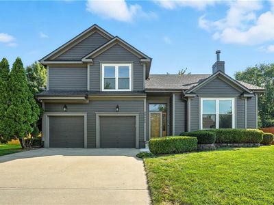 22405 W 52nd Ter, Shawnee, KS, 66226