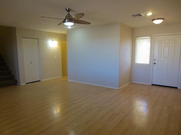 3rd image of 42658 W Hillman Dr