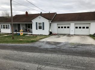217 Locust St, Peterstown, WV 24963