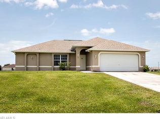 130 NE 23rd Ter, Cape Coral, FL 33909