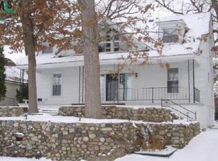 96 Park Island Dr, Lake Orion, MI 48362