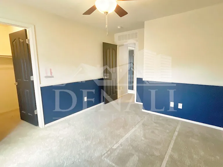 51 S 57th Pl — Photo 21