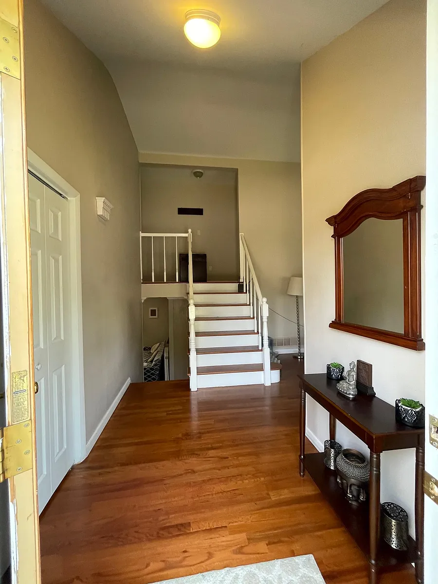 Entryway - 3 Timber Rd