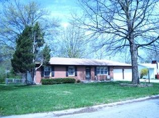 5824 N Tracy Ave, Kansas City, MO 64118