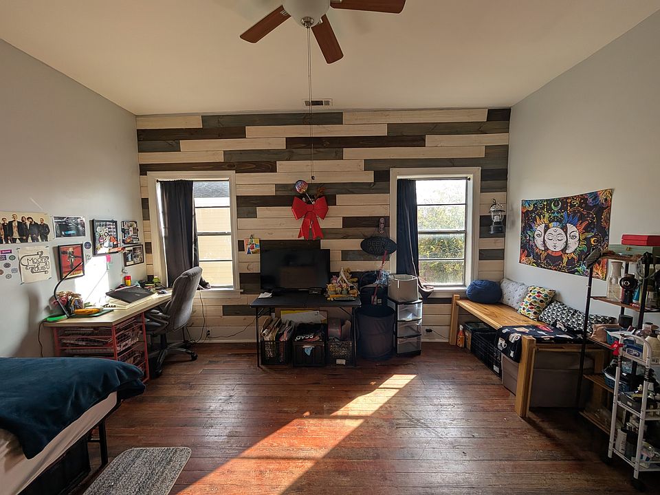 2nd image of 317 E 31st St #B