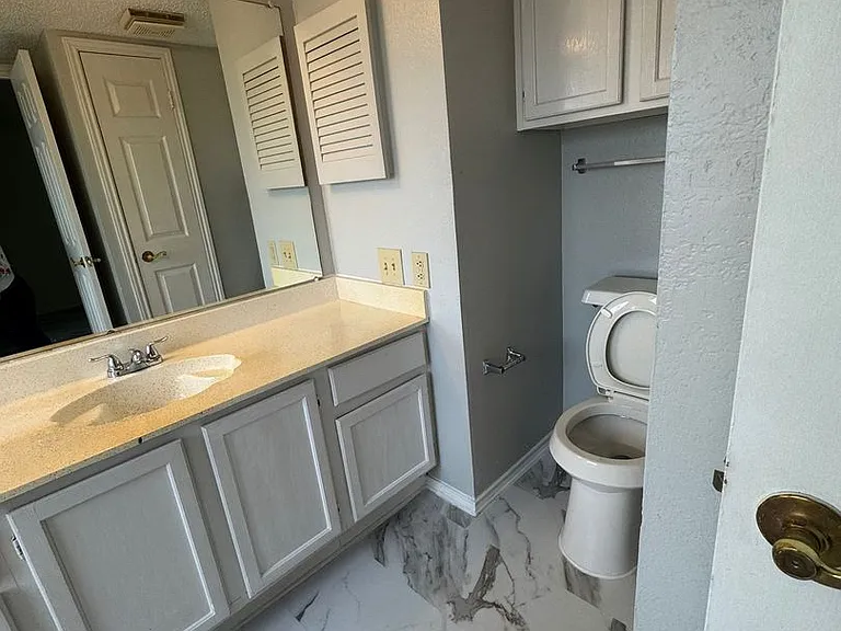6108 Abrams Rd #326 — Photo 3