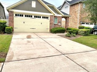 1518 Summer City Dr, Houston, TX 77047