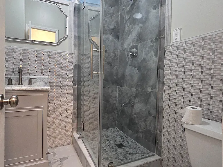 159 W 10th St #1 — Photo 5