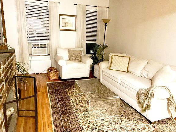 3rd image of 132 W 71st St APT 10
