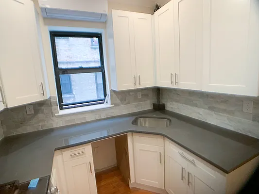 Rented by Francine Realty | media 12