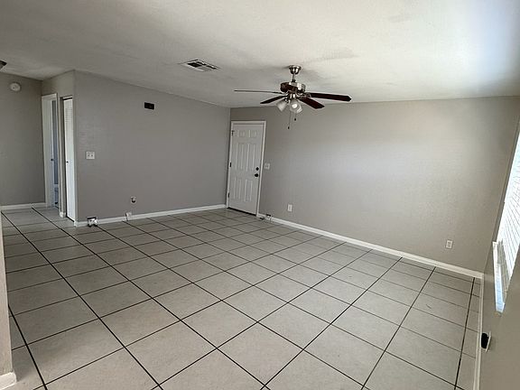 4th image of 742 Lucaya Dr