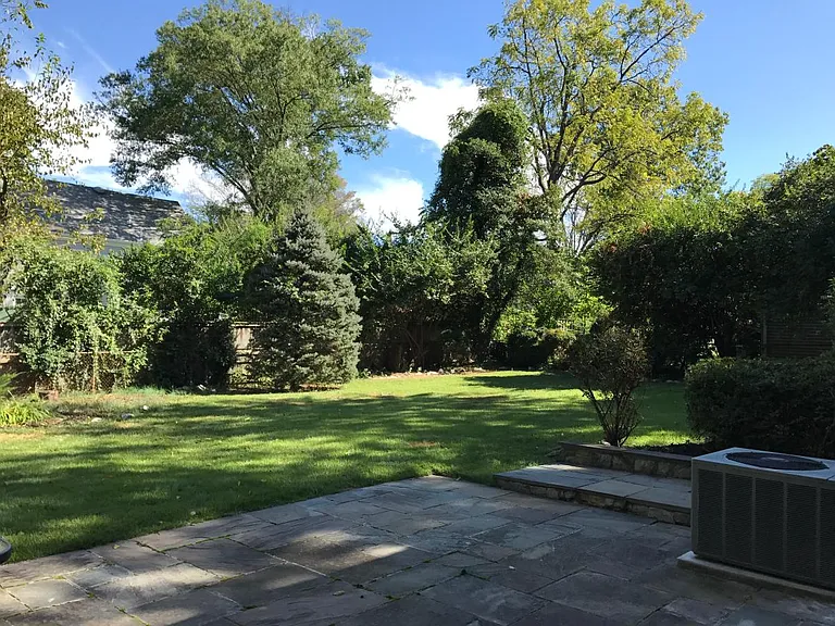 5907 Rolston Rd — Photo 16