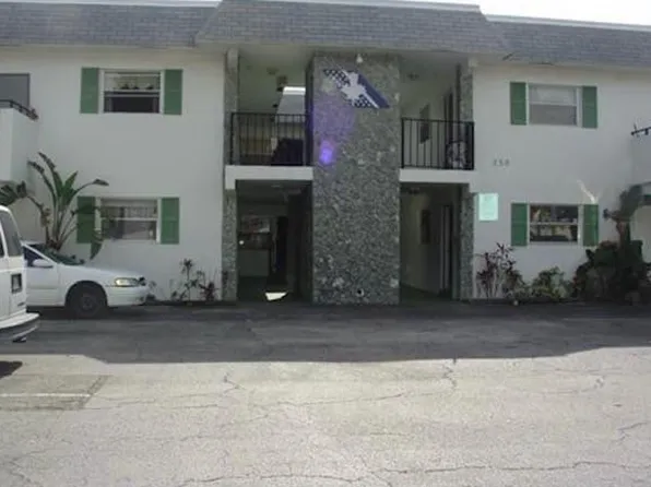 320 SW 1 Street #D-4, Pompano Beach, FL 33060