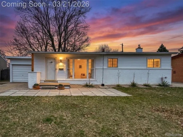 31030 Cousino Dr, Warren, MI 48092