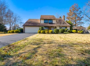 109 Tilton Dr, Freehold, NJ 07728