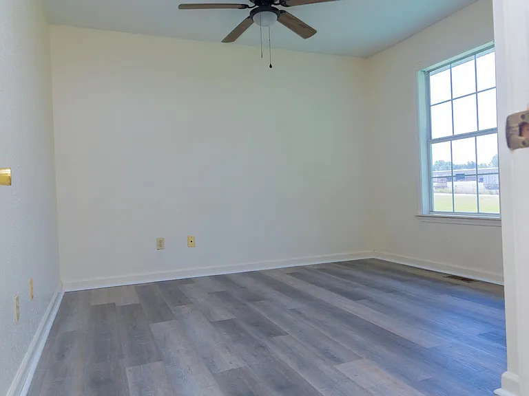 12 Lumpkin Dr #10 — Photo 8
