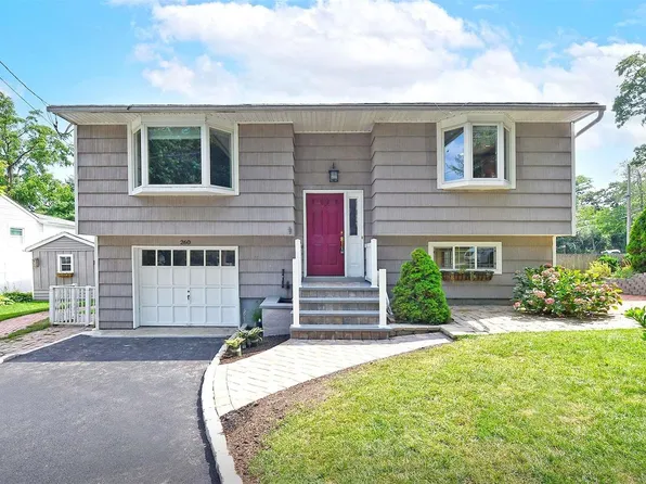 260 Cook Street, Huntington Station, NY 11746