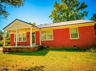 1105 Sycamore Rd, Kinston, NC 28501