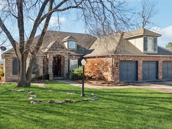 2501 Forest Ridge Pkwy, Claremore, OK 74017