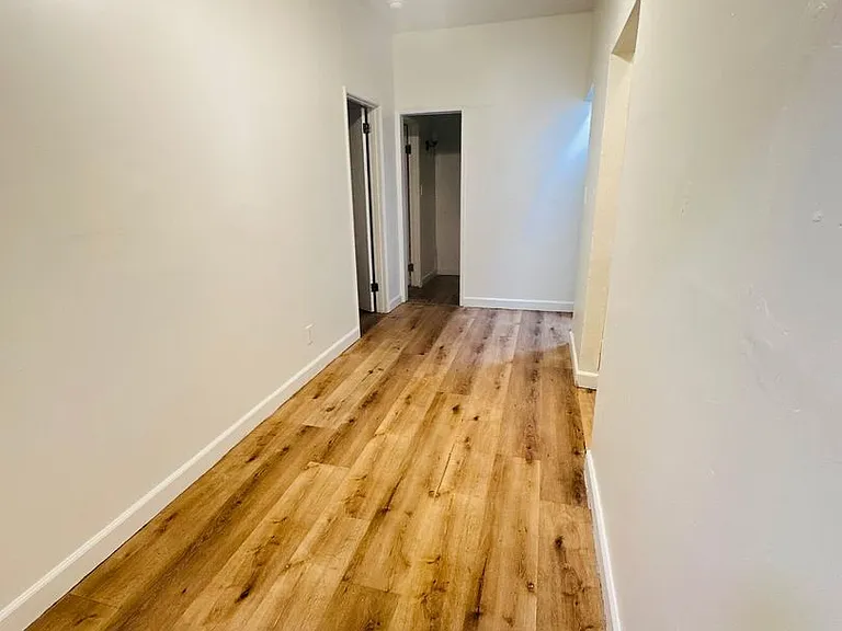 6717 S San Pedro St — Photo 3