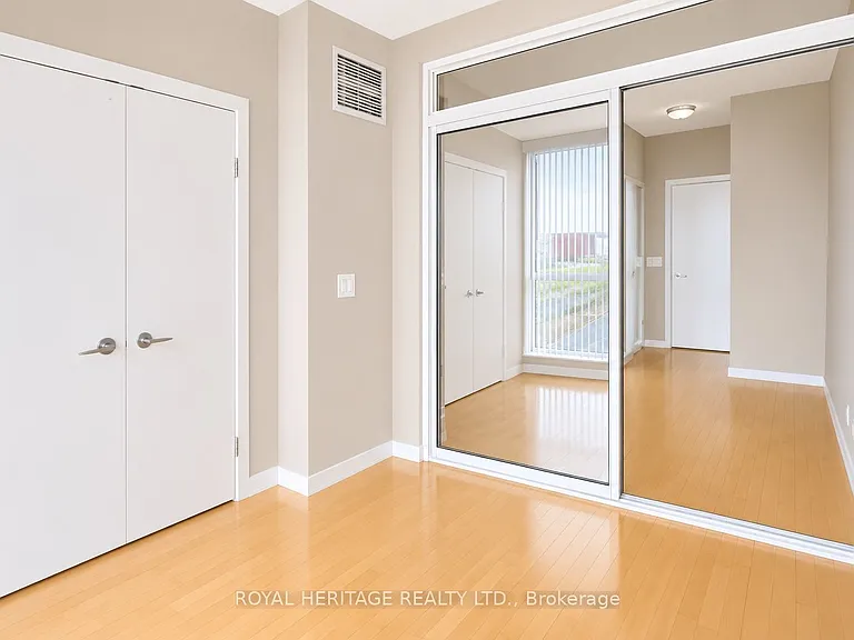 208 Queens Quay W #308 — Photo 12