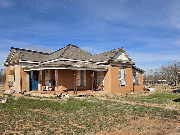 5th image of 801 Haskell St