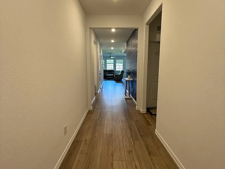 8432 Butterfly Ln — Photo 3